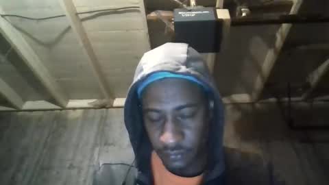 Snapshot of leo199984 chatting on 10.21.25 leo199984 online show from 10.21.25