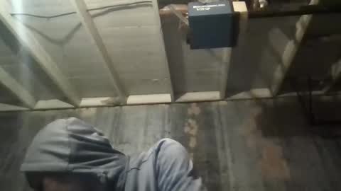 Snapshot of leo199984 chatting on 10.24.25 leo199984 online show from 10.24.25