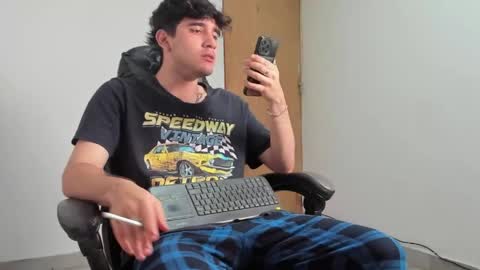 Leo Jones online show from 04.04.26