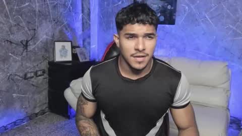 Snapshot of leo_taro chatting on 11.07.25 Leo independent model online show from 11.07.25