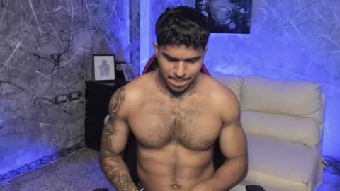 Snapshot of leo_taro chatting on 11.12.25 Leo independent model online show from 11.12.25