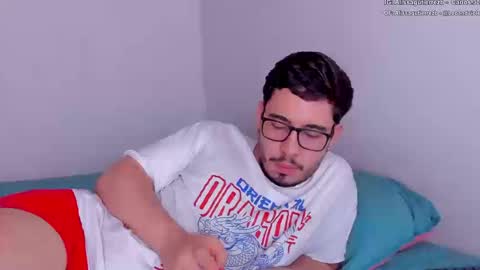 Snapshot of leoandviolet chatting on 09.23.25 Carlos Alissa. Help us to reach 100 likes online show from 09.23.25