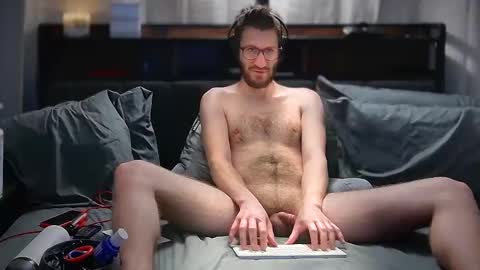 LeoBiggy online show from 02.23.25