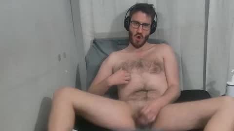 LeoBiggy online show from 10.26.25