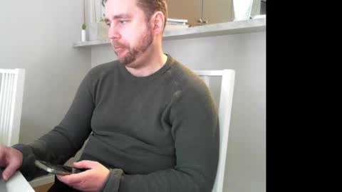 Snapshot of leofromsweden chatting on 02.14.25 Leofromsweden online show from 02.14.25