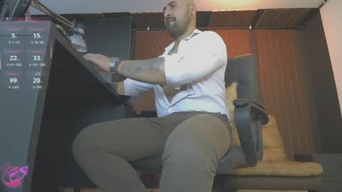 Leon online show from 03.31.26