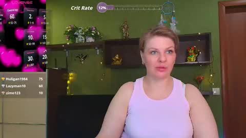 Snapshot of leona_tracie chatting on 03.08.26 Leona tracie online show from 03.08.26