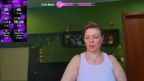 Snapshot of leona_tracie chatting on 04.10.26 Leona tracie online show from 04.10.26