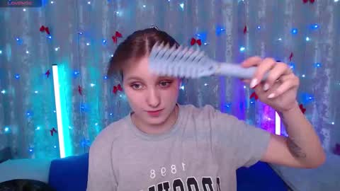 Leonaalove online show from 02.06.26