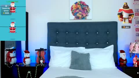 Snapshot of leonacutecam chatting on 12.19.24 LUCY online show from 12.19.24