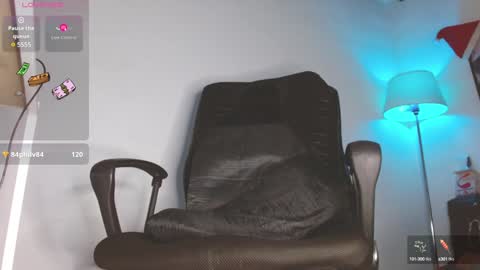 Snapshot of leonal_oconer chatting on 12.19.24 iam leonal online show from 12.19.24