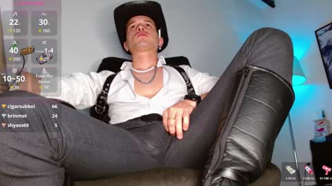 Snapshot of leonal_oconer chatting on 01.21.25 iam leonal online show from 01.21.25