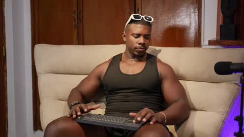 Leandro jones online show from 09.17.25