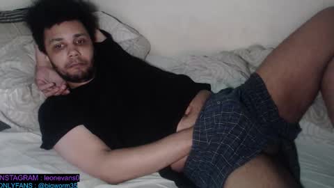 Snapshot of leonevans33 chatting on 02.07.26 LSE online show from 02.07.26