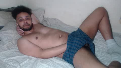 Snapshot of leonevans33 chatting on 02.15.26 LSE online show from 02.15.26