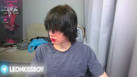 leonkissboy online show from 04.13.26