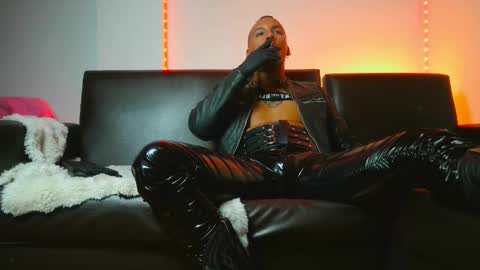 Snapshot of leonnardojaramillo chatting on 12.06.24 Lenardo jaramillo online show from 12.06.24