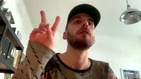 Leon online show from 03.05.26