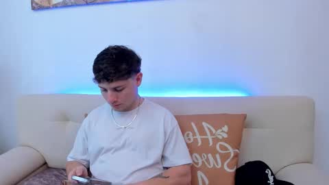 Snapshot of leoo_miller chatting on 10.28.25 Leo online show from 10.28.25