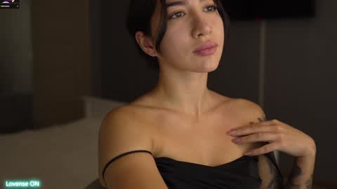 Leora online show from 12.03.24