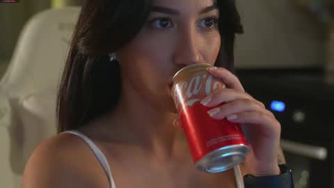 Leora online show from 09.26.25