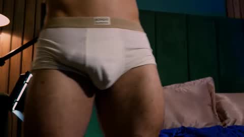 Leo Salvatore online show from 03.02.25