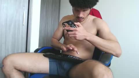 Snapshot of leostorm25 chatting on 09.17.25 leostorm25 online show from 09.17.25