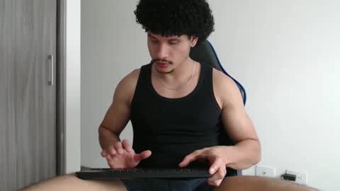 Snapshot of leostorm25 chatting on 10.23.25 leostorm25 online show from 10.23.25