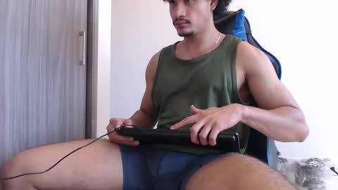 Snapshot of leostorm25 chatting on 02.04.26 leostorm25 online show from 02.04.26