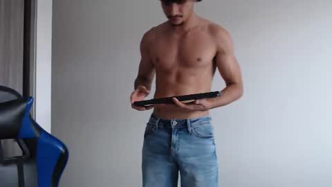 Snapshot of leostorm25 chatting on 02.25.26 leostorm25 online show from 02.25.26