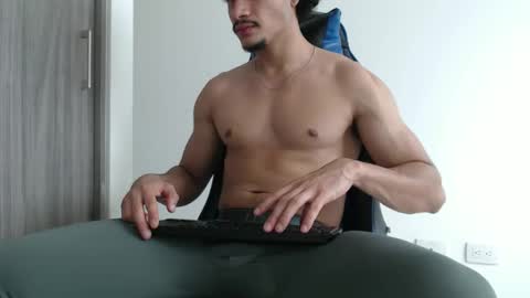 Snapshot of leostorm25 chatting on 03.01.26 leostorm25 online show from 03.01.26