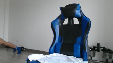 leostorm25 online show from 03.25.26