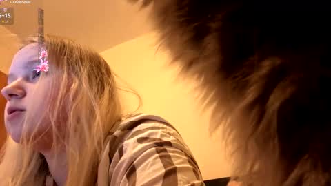 Hello everyone Im Lora Its my first day Were going to have fun together online show from 01.13.26