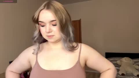 Hello everyone Im Lora Its my first day Were going to have fun together online show from 02.04.26