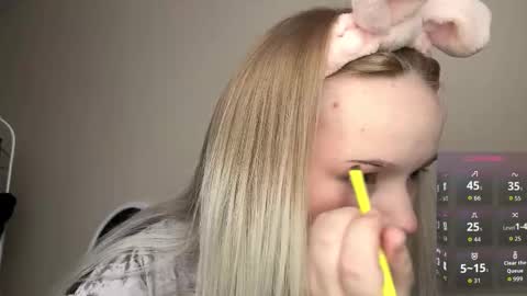 Hello everyone Im Lora Its my first day Were going to have fun together online show from 02.24.26