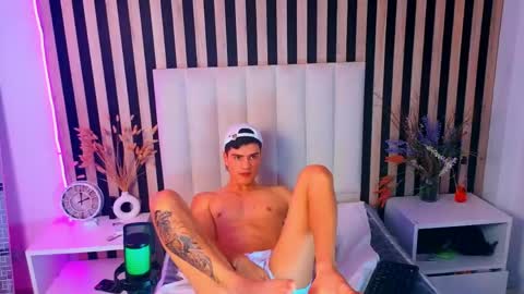 leotease online show from 04.24.26
