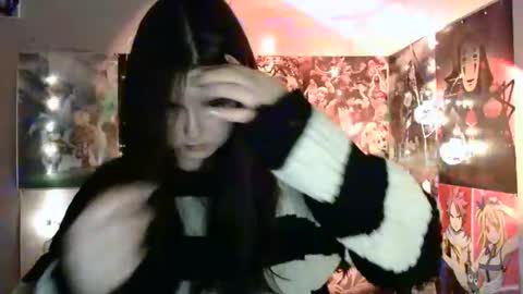 Snapshot of leraaa72 chatting on 12.25.24 little secret online show from 12.25.24