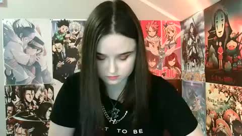 Snapshot of leraaa72 chatting on 03.04.25 little secret online show from 03.04.25