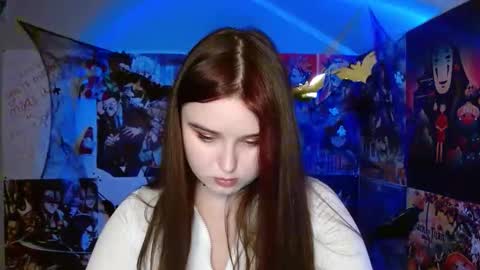 Snapshot of leraaa72 chatting on 10.10.25 little secret online show from 10.10.25