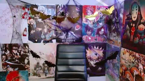 Snapshot of leraaa72 chatting on 10.30.25 little secret online show from 10.30.25