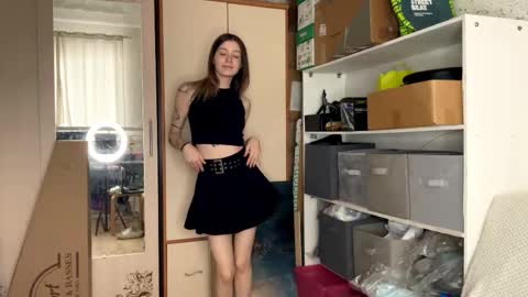 Snapshot of lesleytargett chatting on 11.22.25 Sia online show from 11.22.25