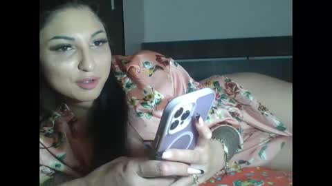 Snapshot of lesleythaylor chatting on 02.19.26 Lesley online show from 02.19.26