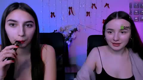 Snapshot of leslie_bird chatting on 02.02.26 leslie_bird online show from 02.02.26