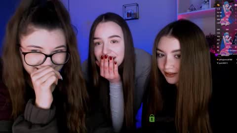 Snapshot of leslie_bird chatting on 02.05.26 leslie_bird online show from 02.05.26