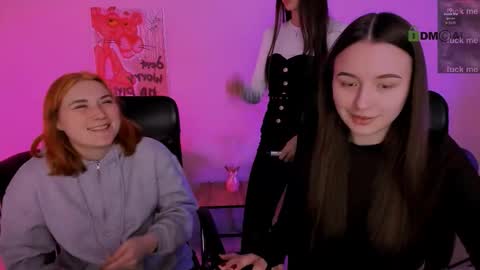 Snapshot of leslie_bird chatting on 02.10.26 leslie_bird online show from 02.10.26