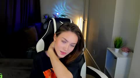 Leslie online show from 04.26.26