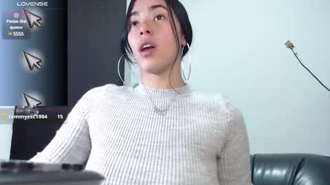 leslie  online show from 01.29.25