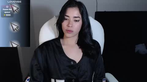 leslie  online show from 02.27.25