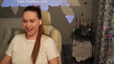 LeslieKorfs online show from 11.03.25