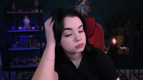 Snapshot of leslierowe chatting on 10.10.25 LeslieRowe online show from 10.10.25